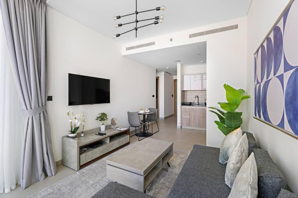 First Class 1br Rustic With Modern Comfort Apartment