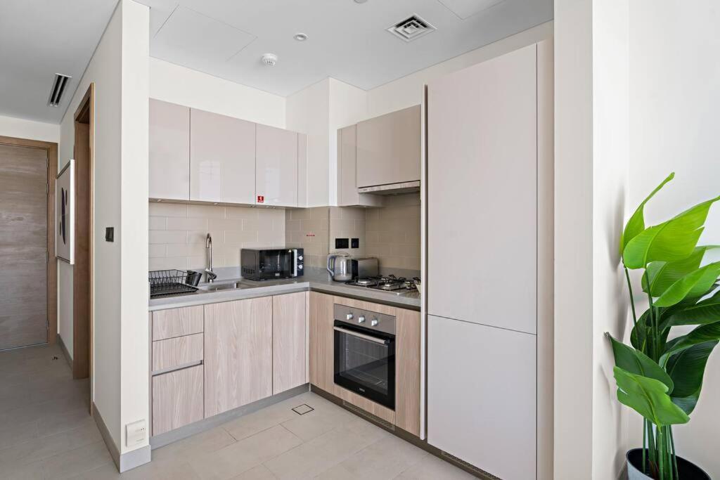 First Class 1br Rustic With Modern Comfort Apartment Dubai