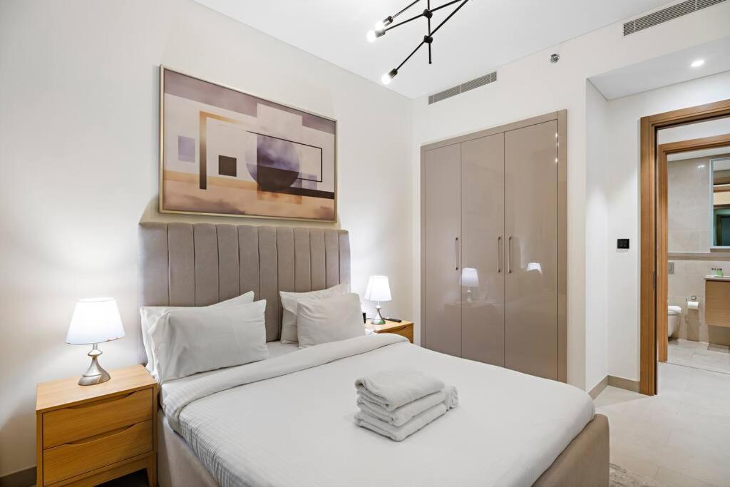 Apartment First Class 1br Rustic With Modern Comfort