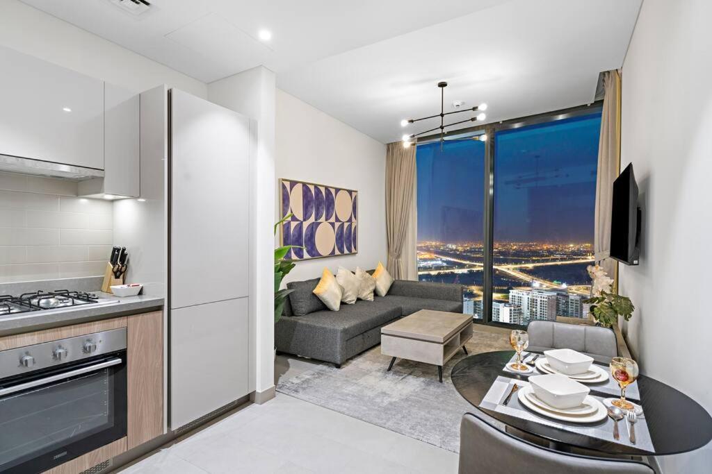 Apartment First Class 1br Rustic With Modern Comfort
